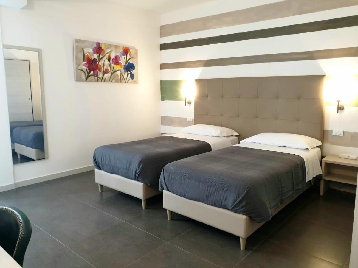 Hotel Grel Chiaramonte Gulfi Zewnętrze zdjęcie