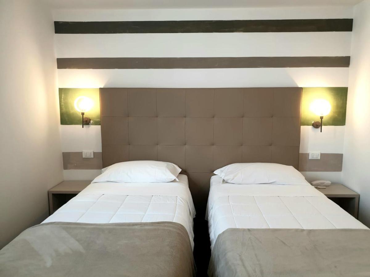 Hotel Grel Chiaramonte Gulfi Zewnętrze zdjęcie